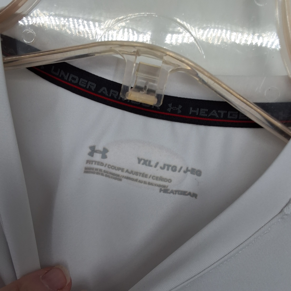 Under Armour YXL heatbear Light Gray Short Sleeve Tee - Picture 3 of 4